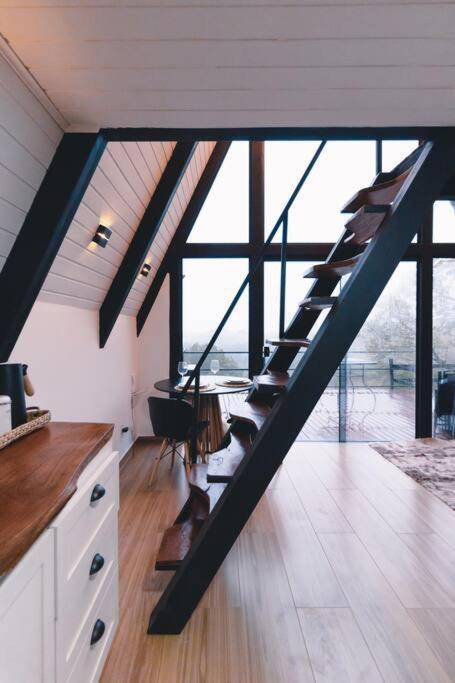 Cabana Raizes: A-Frame Com Vista Para As Montanhas Villa Baependi Exterior photo